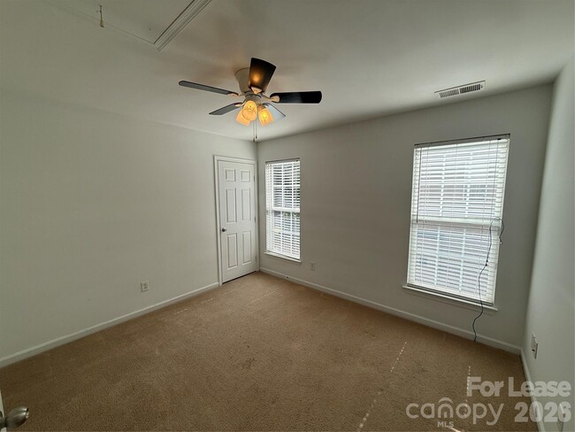 Building Photo - 15622 Troubadour Ln