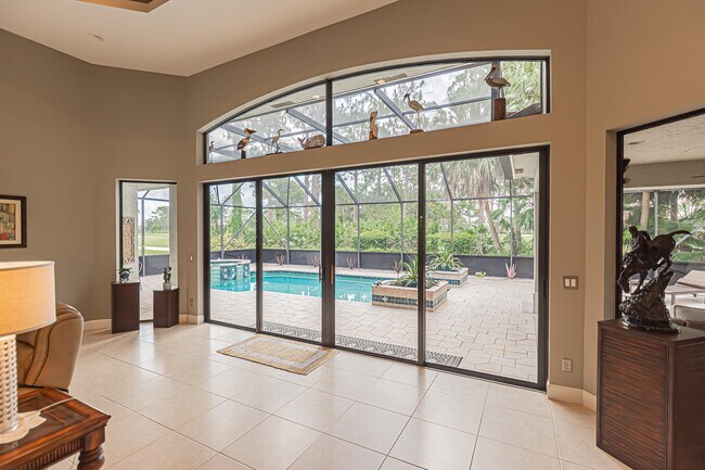 Building Photo - 8060 Kiawah Trce