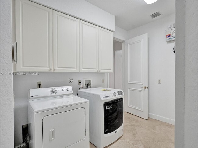 Building Photo - 16291 Bristol Pointe Dr