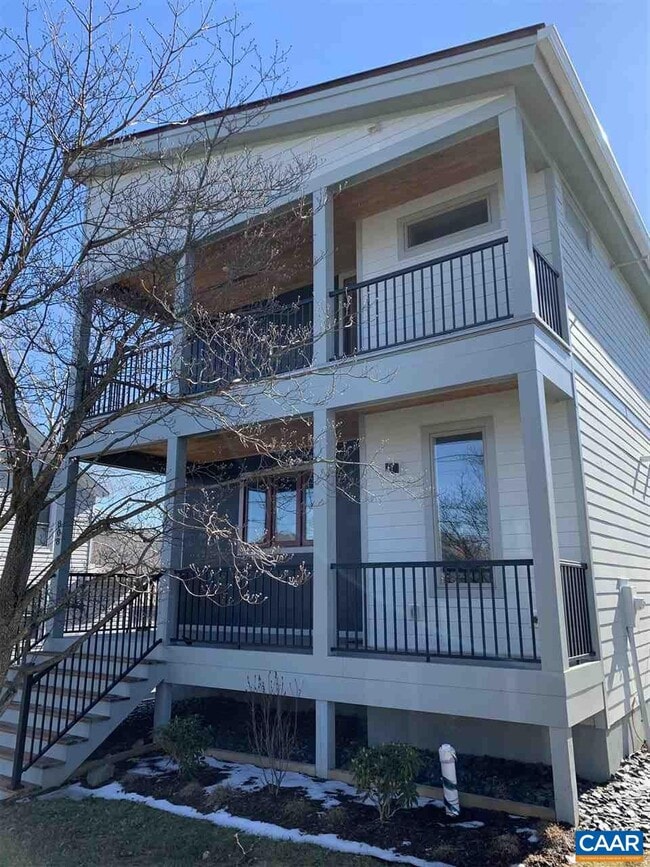 Building Photo - 808 Elliott Ave