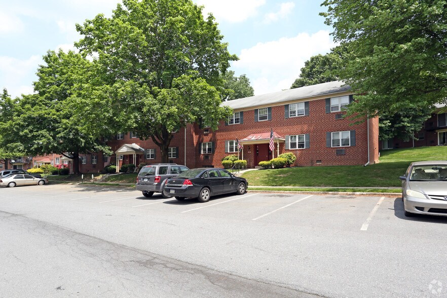 Spring Manor 700 Millersville Rd Lancaster PA 17603 Apartment Finder