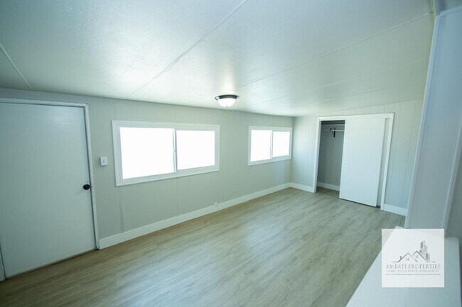 Building Photo - Charming Home near Old Figarden Area!