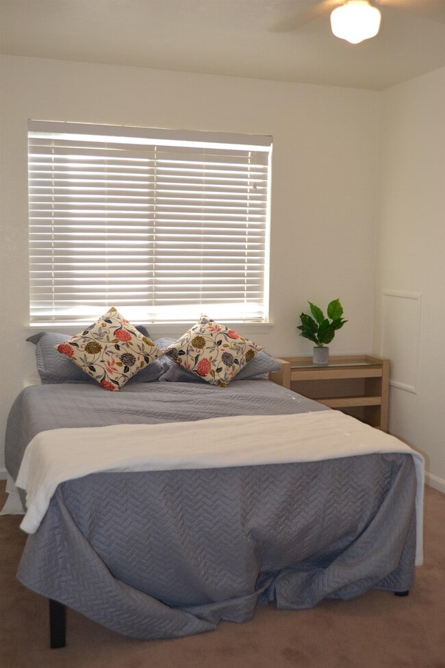 Building Photo - 317 Mabry St