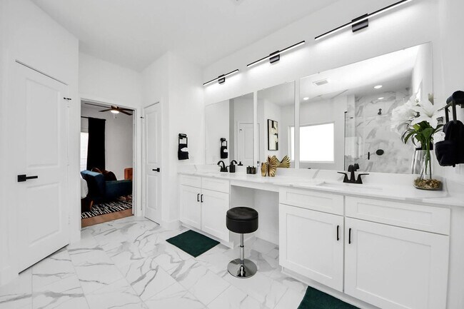 Building Photo - 3620 Du Bois St