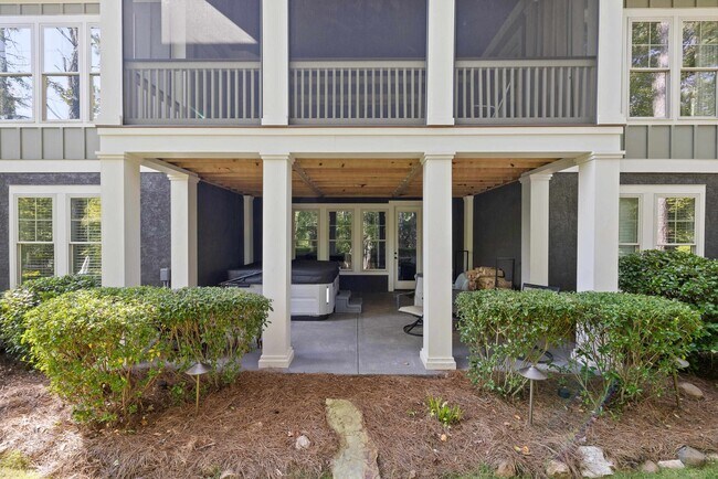 Building Photo - 1020 Bridle Bit Ln