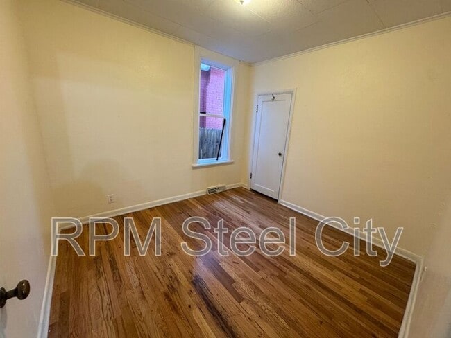 Building Photo - 908 Spruce St