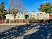 Building Photo - Charming 3-Bedroom Home with Inviting Outdoor Space