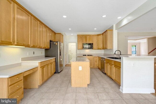 Building Photo - 5257 Winter View Dr