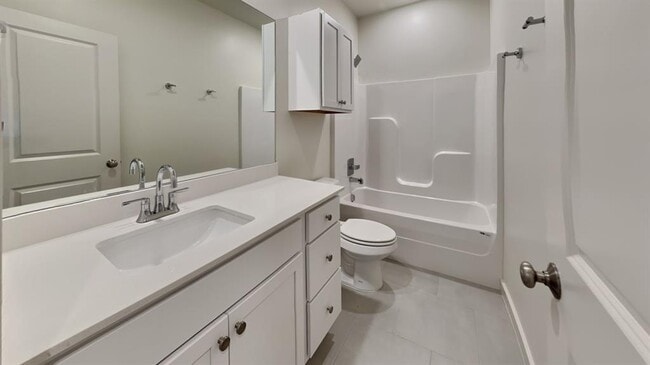 Building Photo - 3801 N Divis Ave