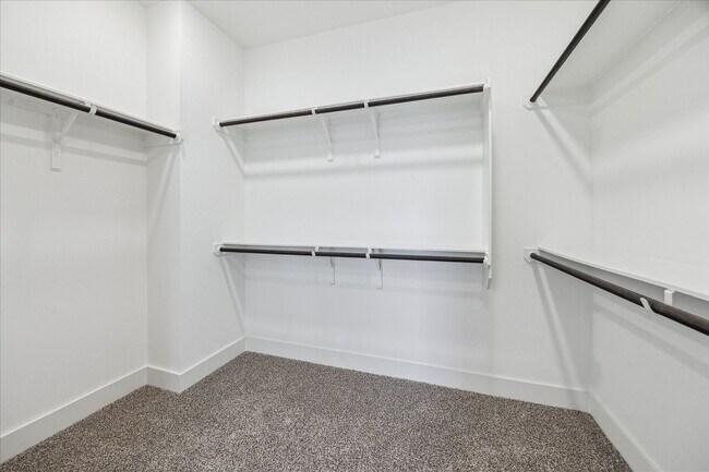 Building Photo - 4854 Brinkman St