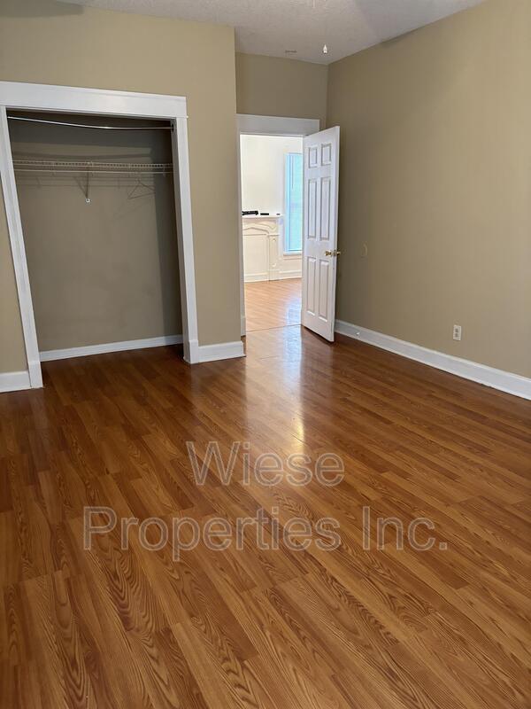 Building Photo - 845 N 7th St