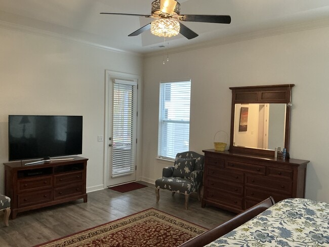 Building Photo - 291 North St