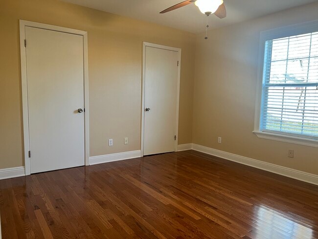 Building Photo - 225 Brett Dr