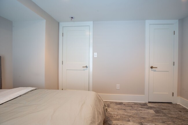 Building Photo - Rare Gem in LeDroit Park w/ Parking!