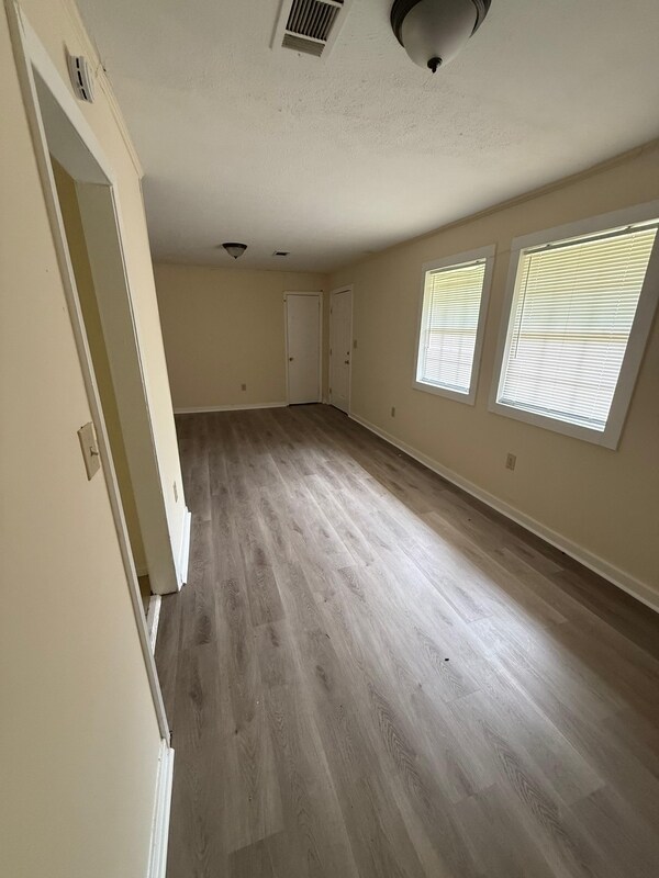 Building Photo - 1326 Cadillac Dr
