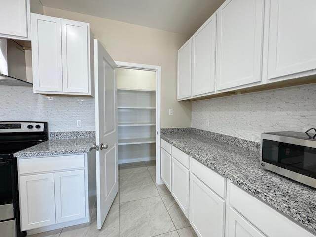Building Photo - 6702 El Freno Ln