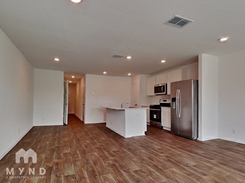 Building Photo - 5714 Agate Cir