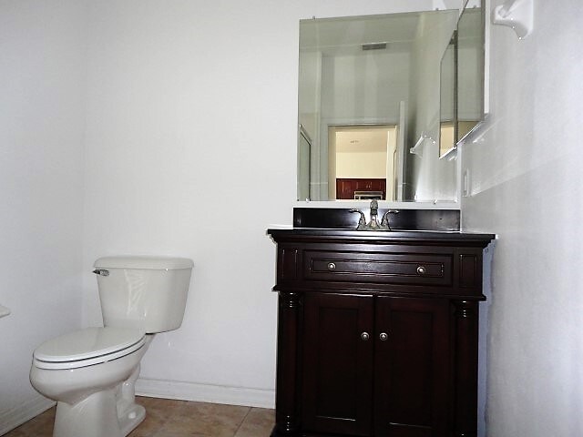 Building Photo - 471 Westchester Hills Ln