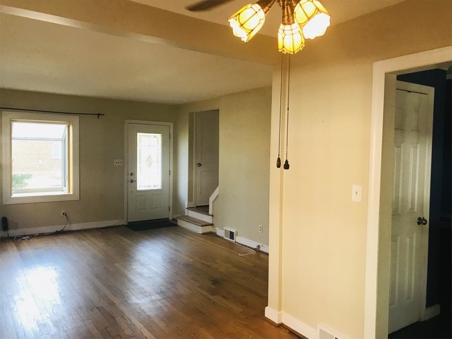 Building Photo - 2604 N Winchester St