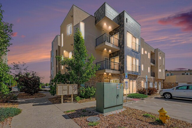Building Photo - 14936 E Hampden Ave