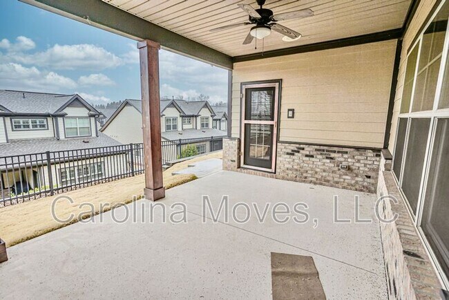 Building Photo - 213 Bell Heather Ln