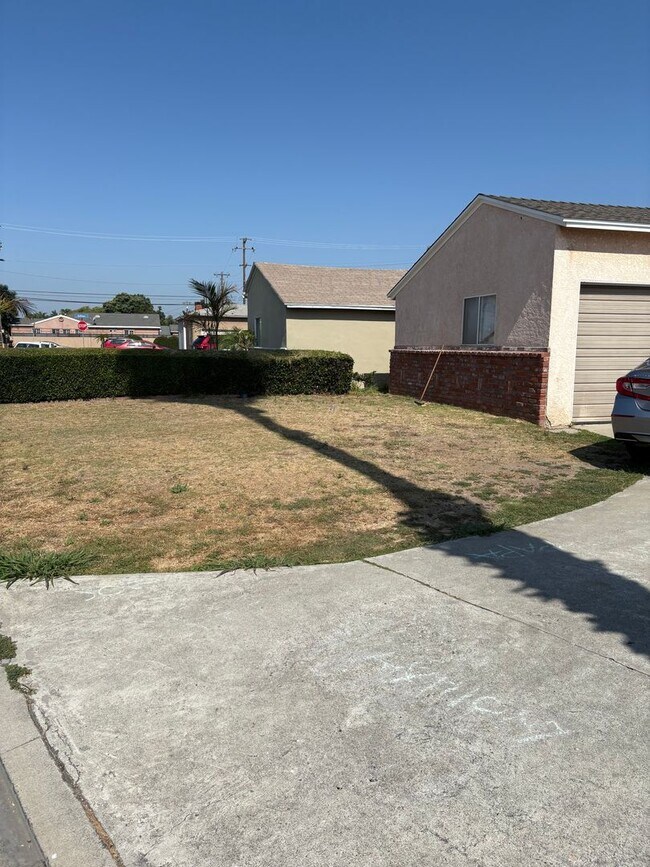 Building Photo - Charming 1 BR 1BA studio for rent.
