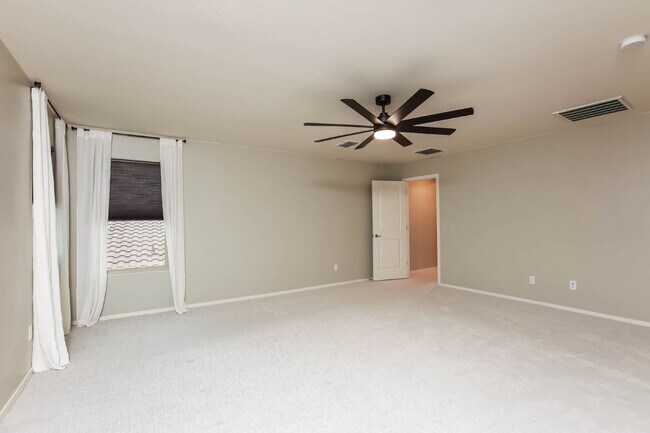 Building Photo - "Spacious 4-Bed Spacious two-level residential rental in Marana with modern Elegance!  Available ...
