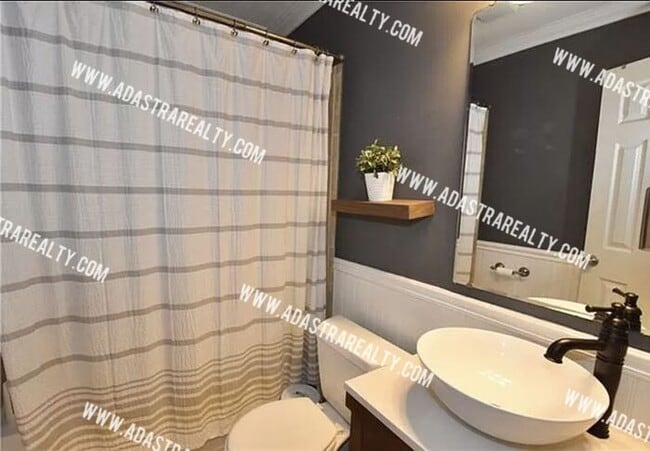 Building Photo - Beautiful Ranch Home in Prairie Village-Coming SOON!!