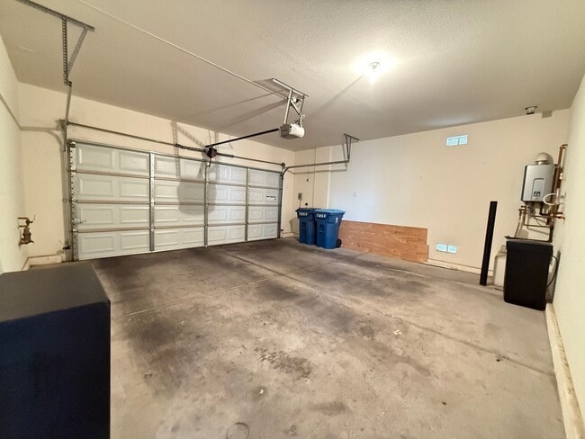 Building Photo - 9172 Domina Royal St