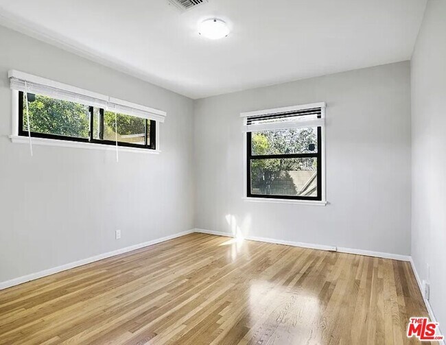 Building Photo - 16857 Halper St