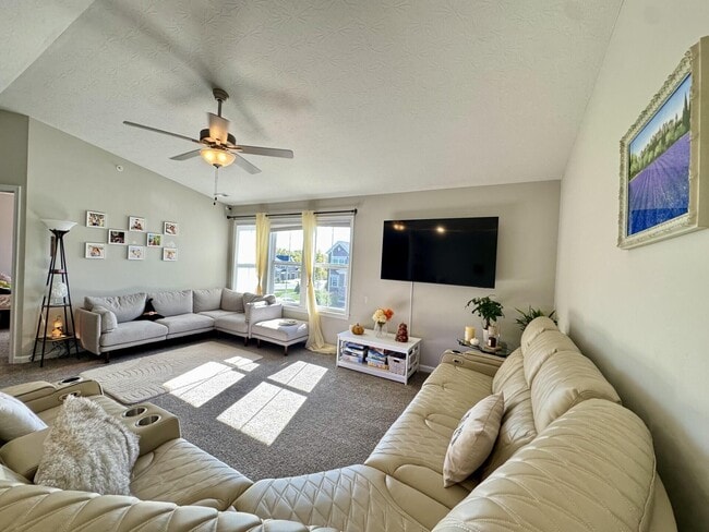 Building Photo - 2506 Crosshill Dr