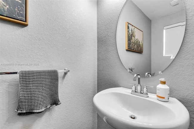 Building Photo - 1429 SE 23rd Terrace