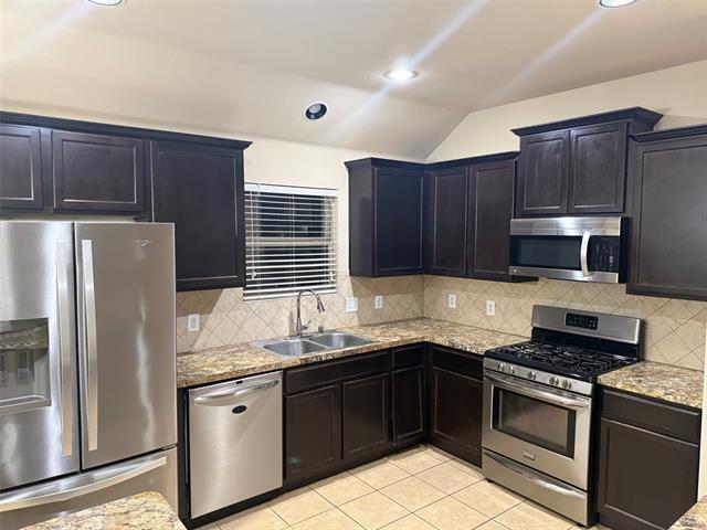 Building Photo - 2208 Jonathan Creek Dr