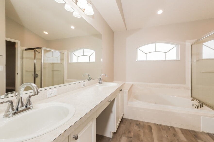 Building Photo - 2864 Meridian Point Ln