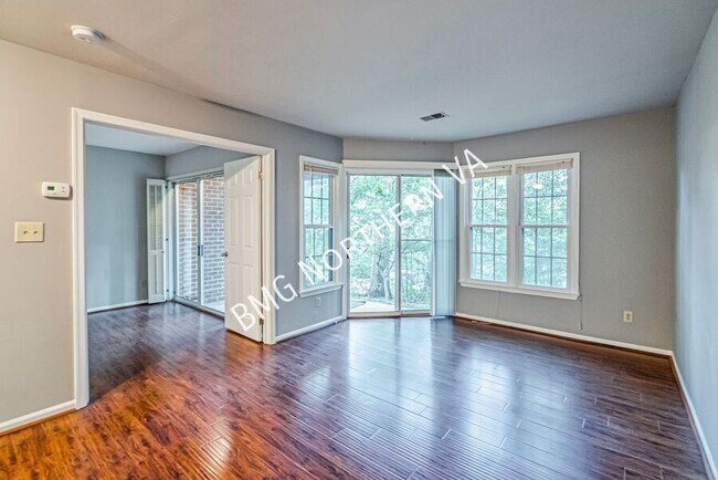 Building Photo - 11114 Beaver Trail Ct