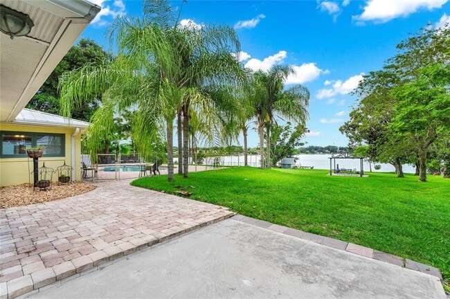Building Photo - 6659 Lake Cane Dr