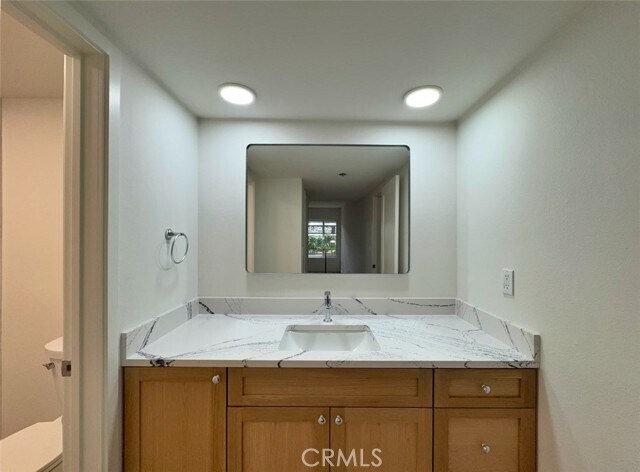 Building Photo - 230 S Catalina Ave