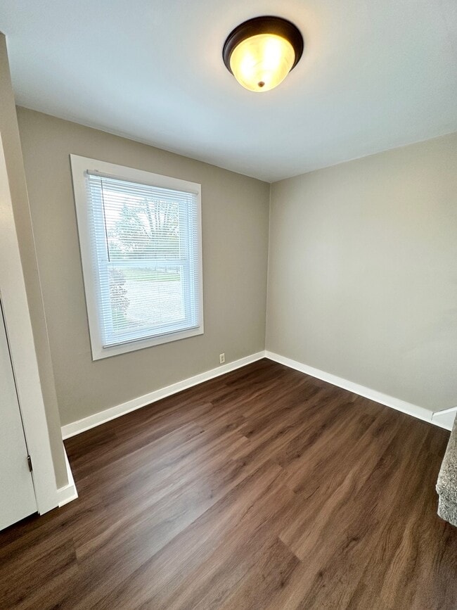 Building Photo - 11408 IL-120