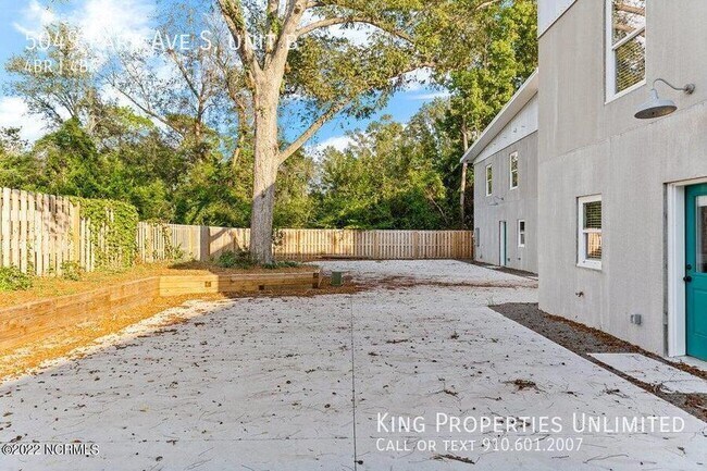 Building Photo - 5049 Park Ave S