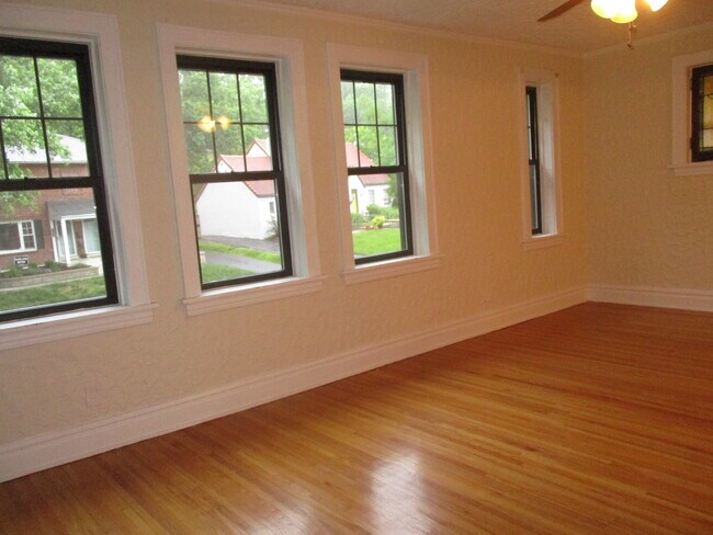Building Photo - 1081 Terrace Dr