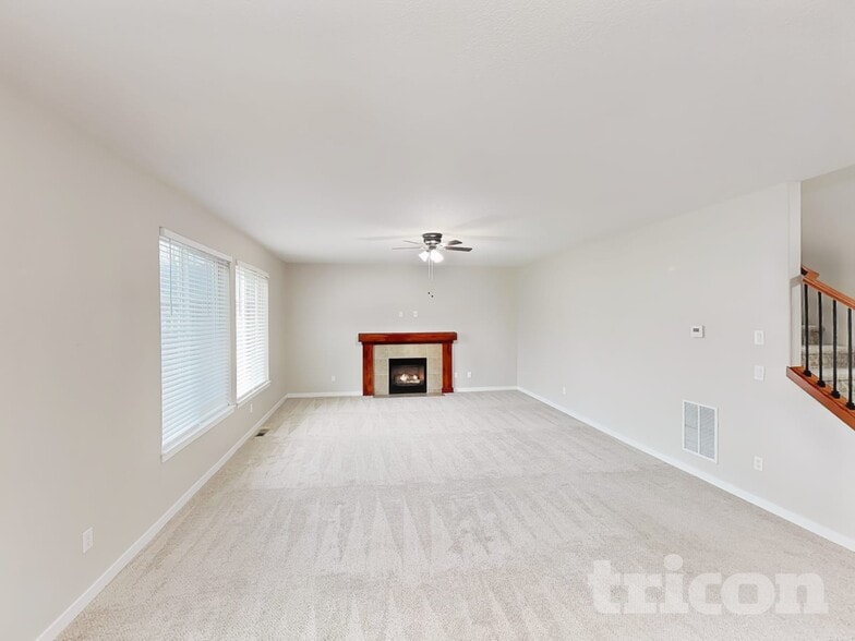 Building Photo - 6500 NE 86th Ave