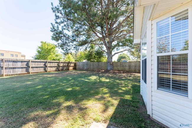 Building Photo - 122 Otter Trail SW