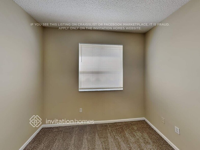 Building Photo - 6119 Oak Bluff Way