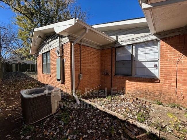 Building Photo - 2914 Bolch St