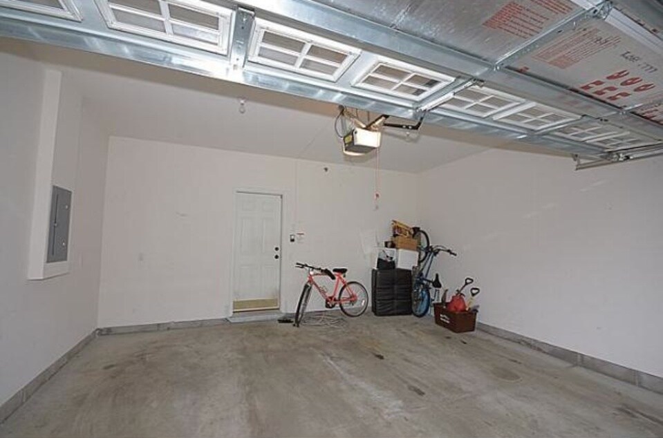 Building Photo - 9540 Washington Boulevard