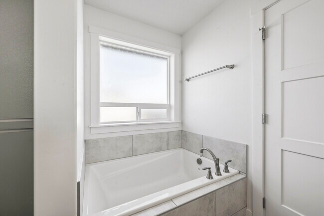 Building Photo - 7578 E Wheatley St