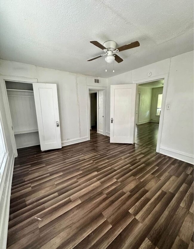 Building Photo - Cozy 3 bedroom house