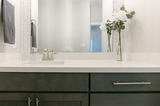 Building Photo - 203 Nogalitos St