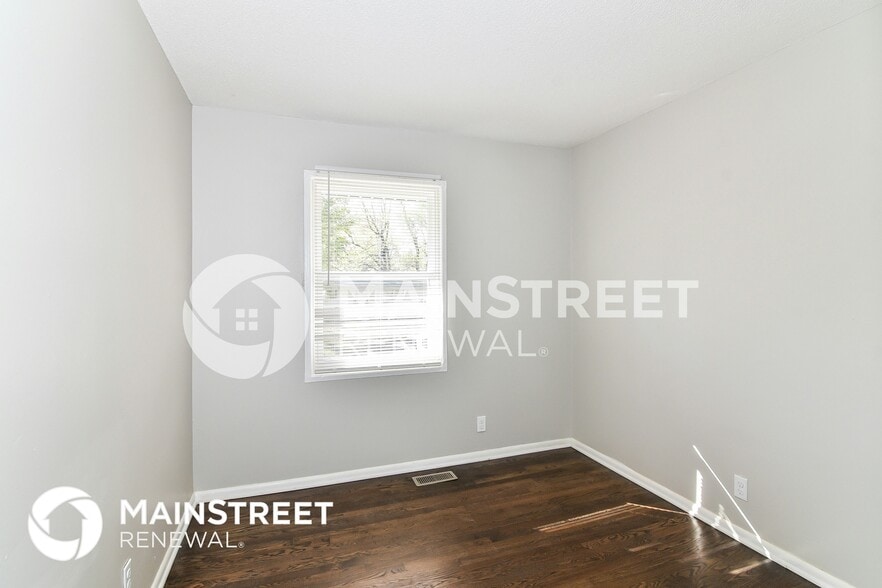 Building Photo - 8702 E 91 St