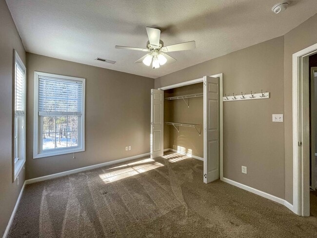 Building Photo - Spacious Four-Bedroom in Candler